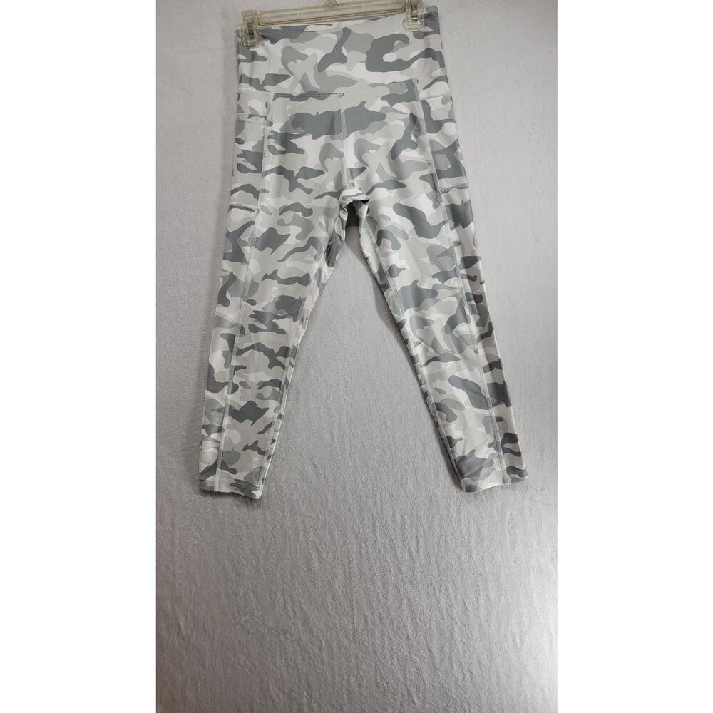 Bally Total Fitness M Capri Athletic Workout Pants Gray Camouflage Pockets NWOT